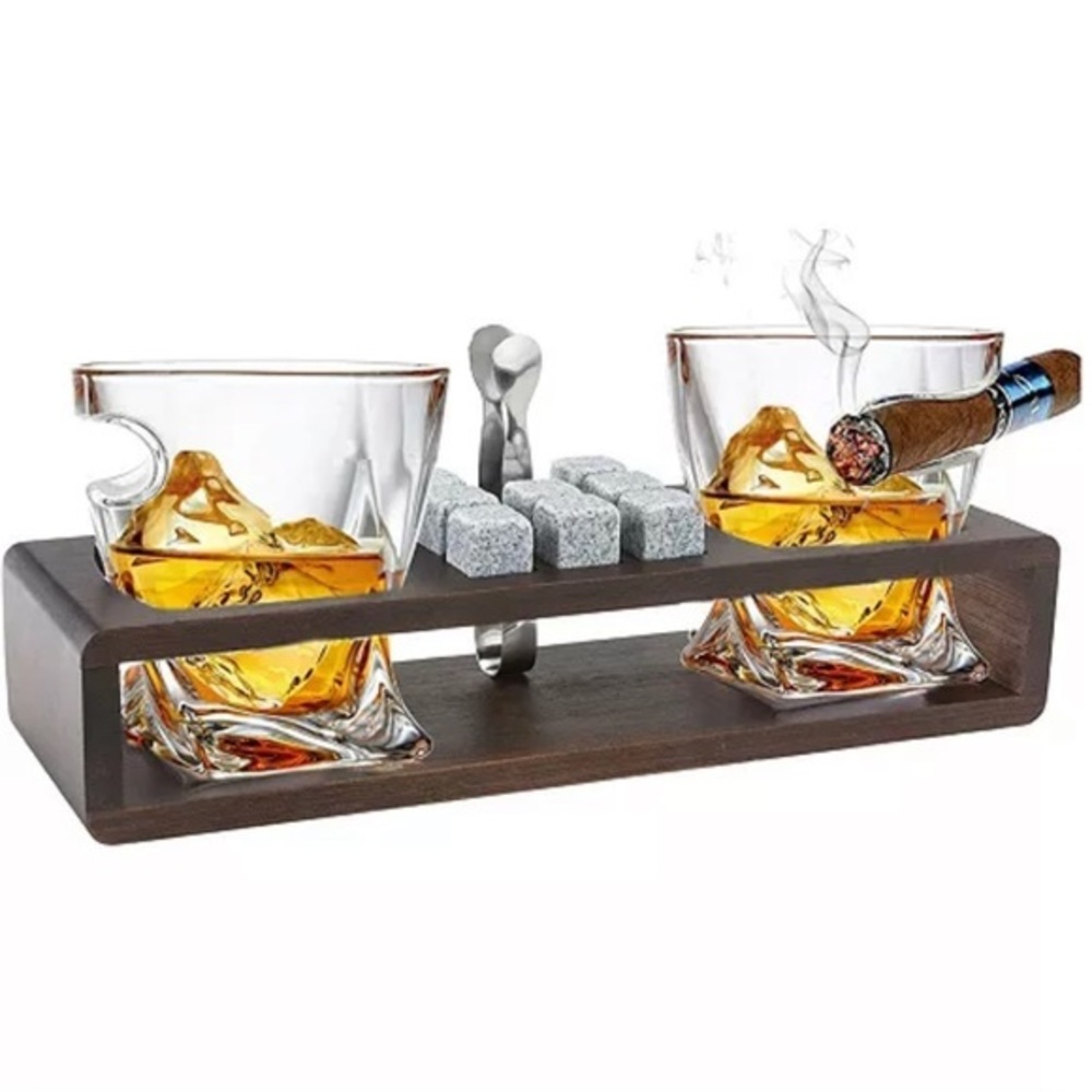 BRAND NEW IN BOX - Bezrat Barware 14 piece Whiskey Cigar Set with Wood Base